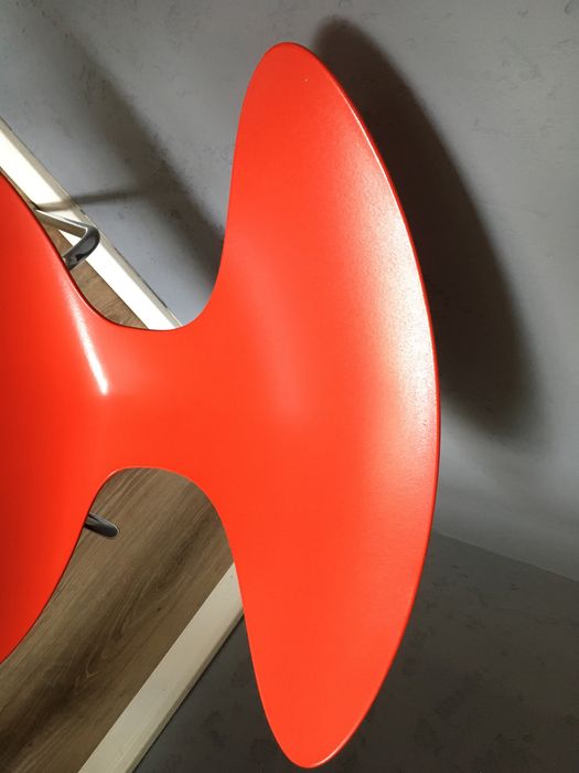 Bernhardt Design Orbit by Ross Lovegrove krzesło