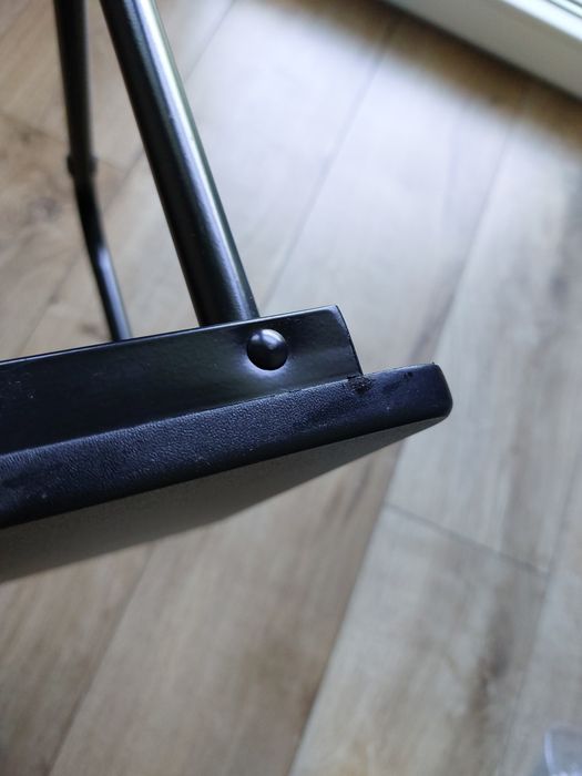 Stolik pod laptopa regulowany czarny