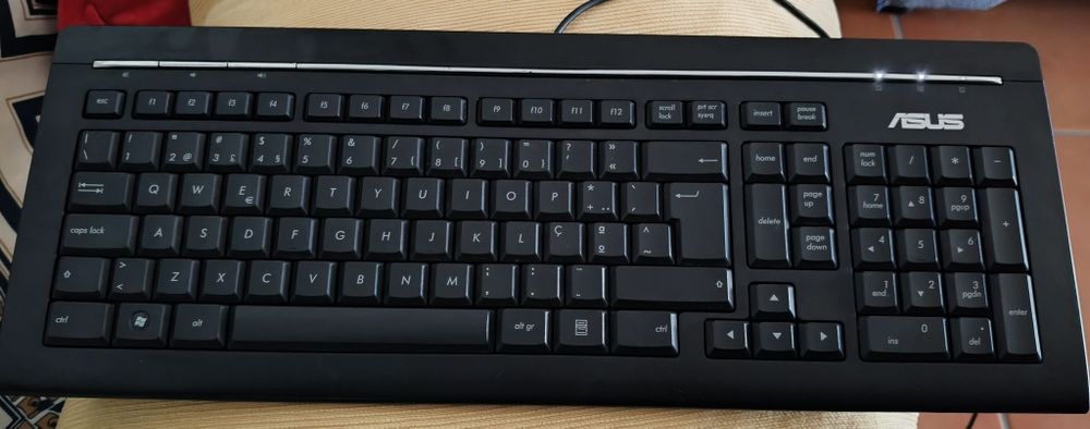 Teclado ASUS Multimedia Kb34211