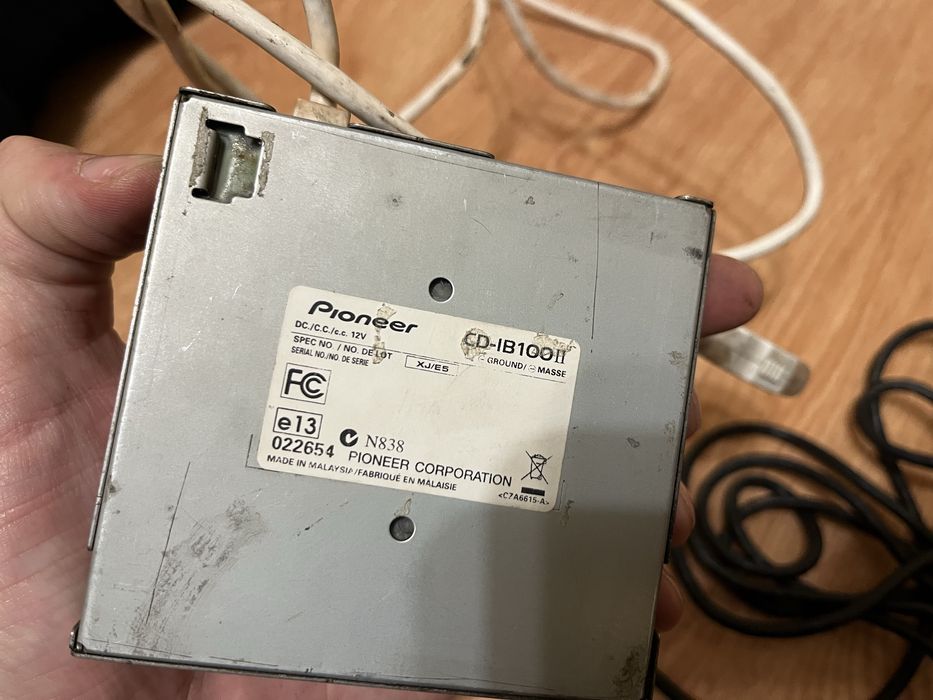 Pioneer CD-IB100 2 адаптер iPod 77 88rs ip bus: 960 грн. - Кабелі