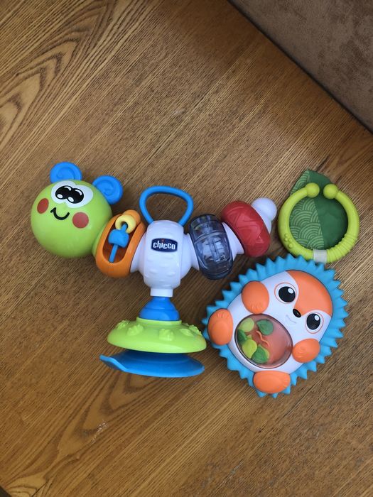 Гусінь на присосці Chicco