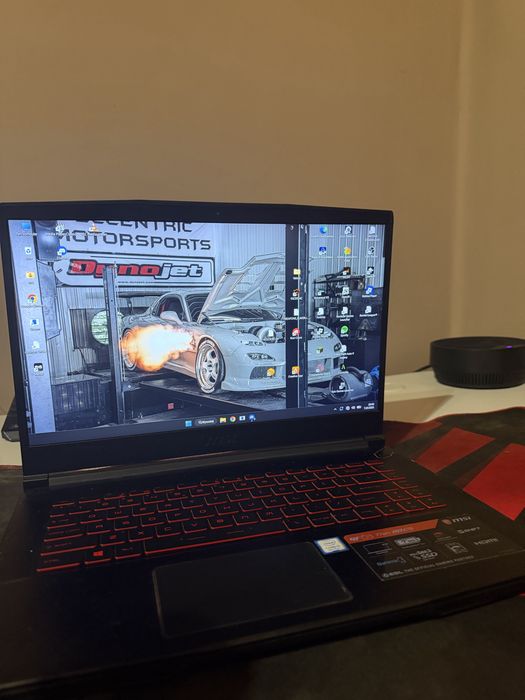 MSI GF63 Thin 8RCS | i5-8300H | GTX 1050 | 16 GB RAM.
