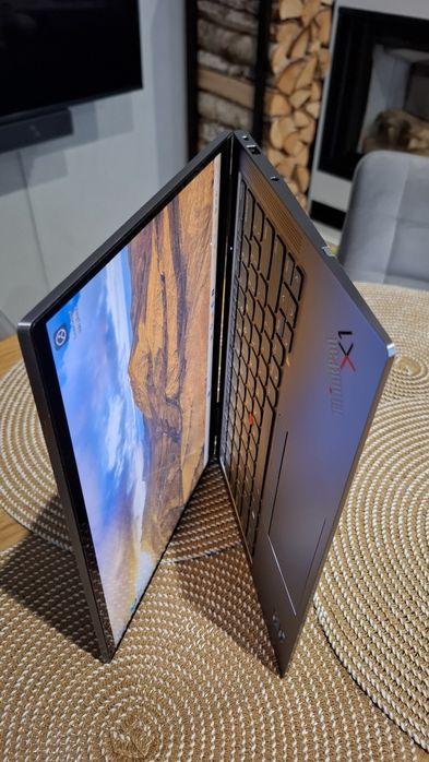 Lenovo Yoga ThinkPad X1 6gen i5 11gen.
