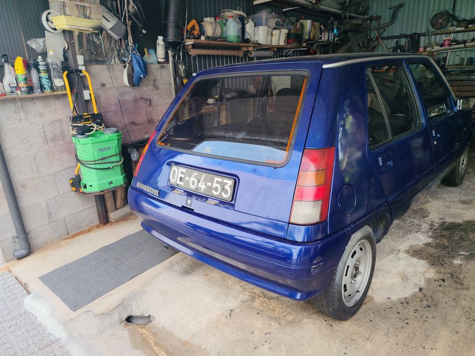 Renault 5     TL