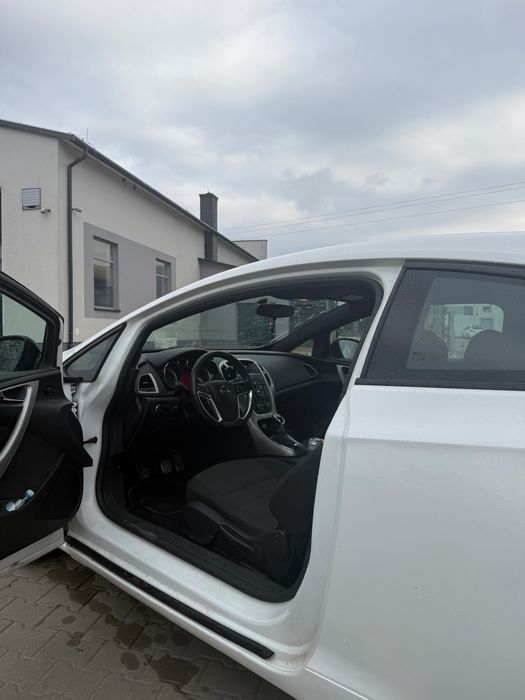 Opel astra gtc 1.4 turbo
