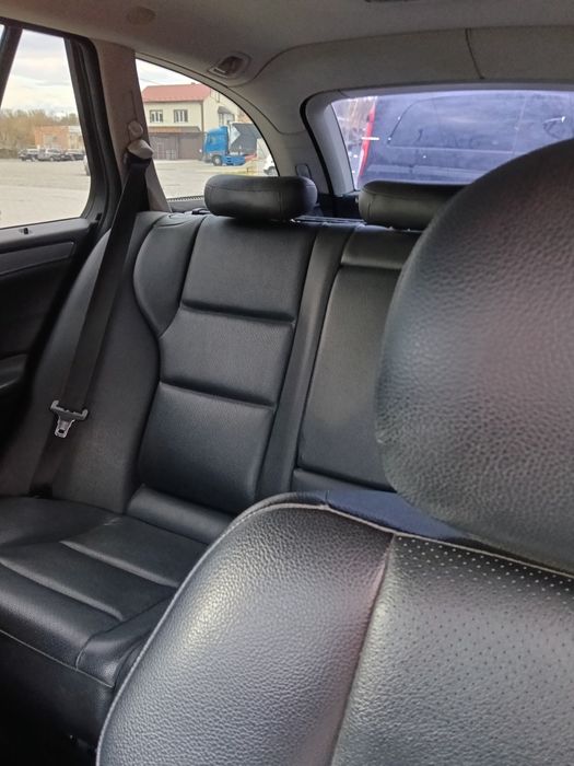 Продам MERCEDES   C-220