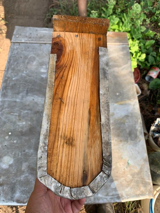 Інвентар для пасіки - годівниці для бджіл