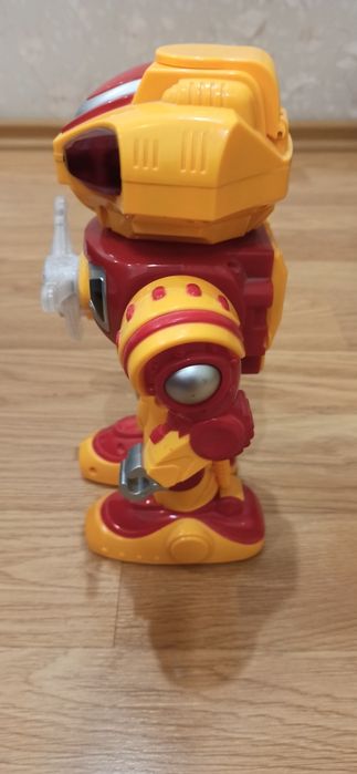 Робот інтерактивний