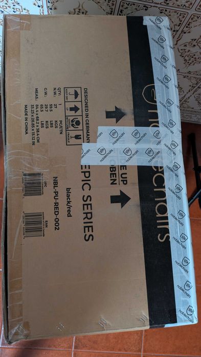 Noblechairs EPIC Preto/Vermelho