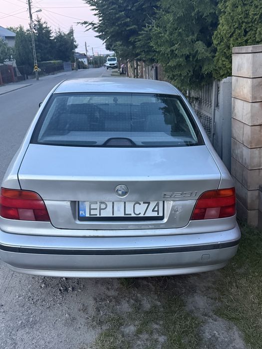 Bmw e39 523i 2.5L