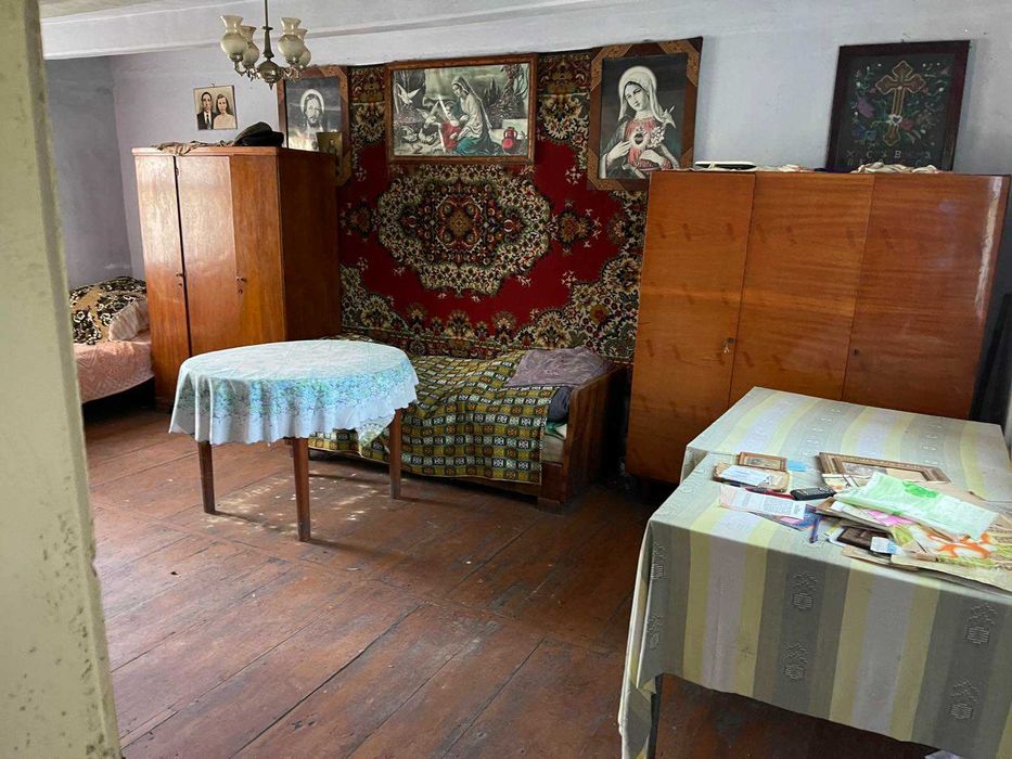 Продаж будинка та земельної ділянки в с. Якимів