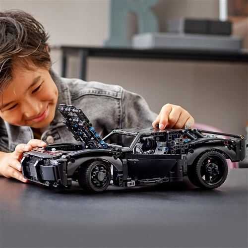 LEGO Technic 42127 Batmobile do Batman