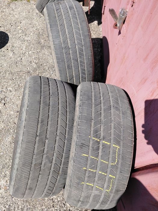 Шини 245/50 R18  3 - шини Bridgestone, 1 - Michelin