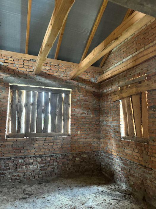 Незавершений будинок та земельна ділянка 6 сот., м. Дубляни