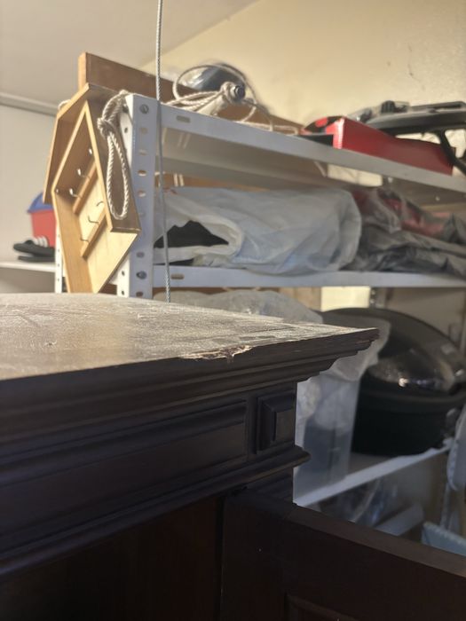 OFEREÇO Armário de sala ou quarto