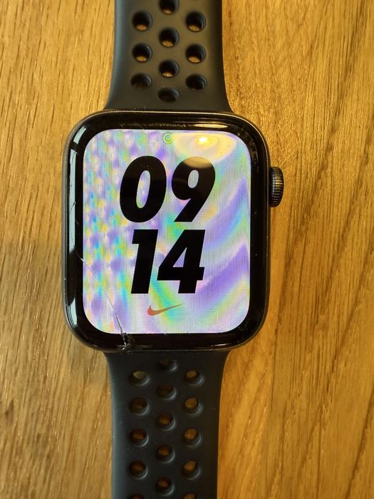 Apple watch SE Nike 44mm Cellular