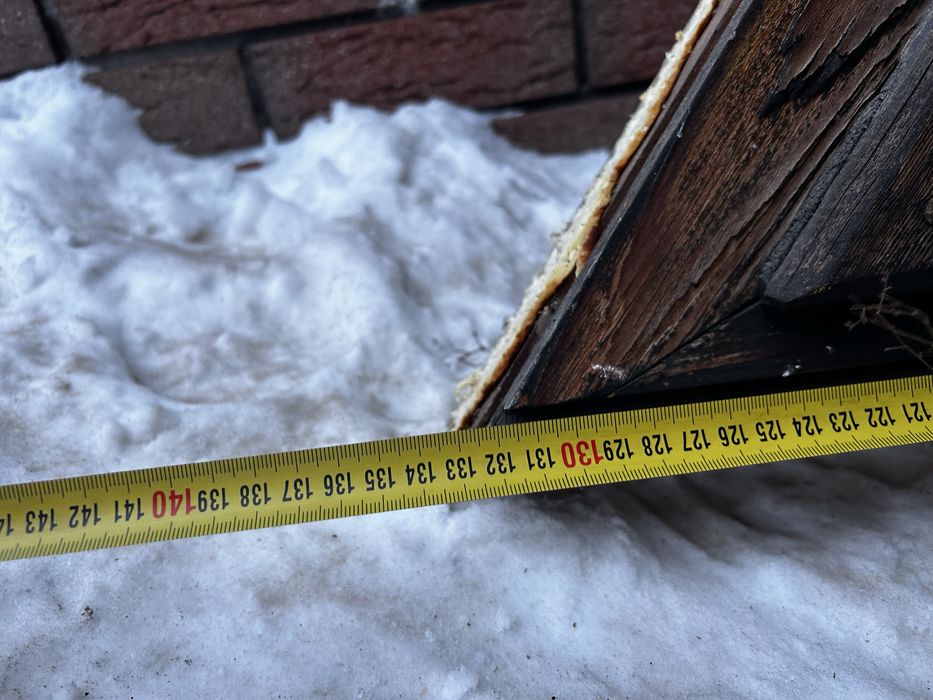 Okno trojkatne drewniane dwu szybowe