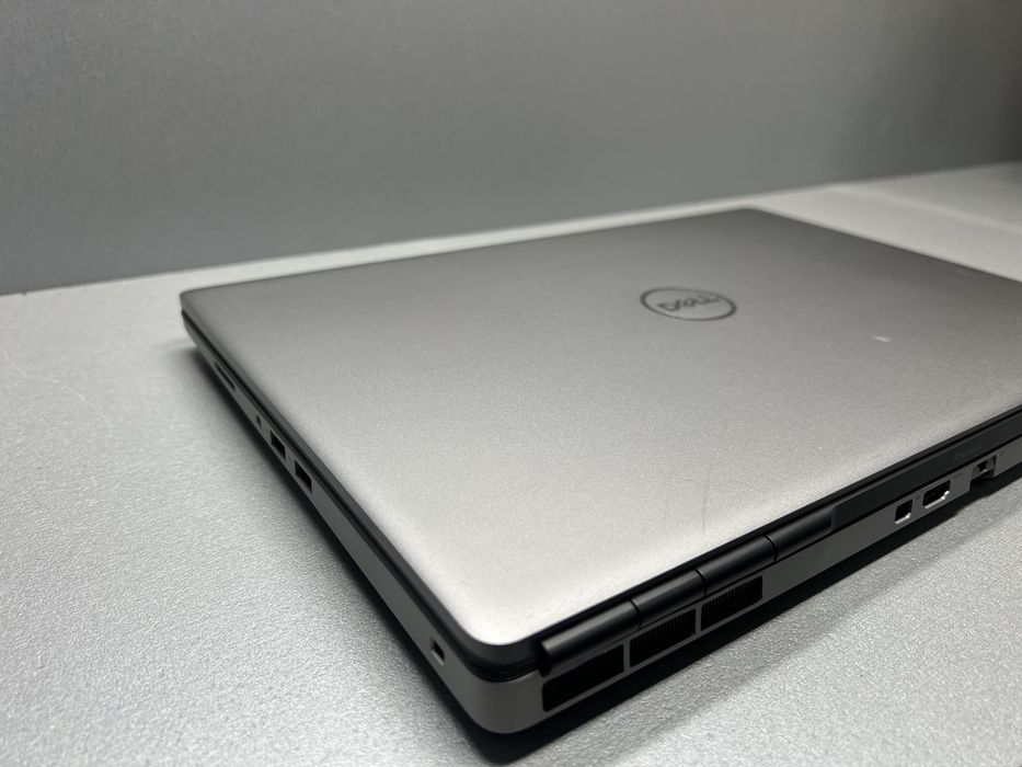 28 Ноутбук Dell Precision 7560 i7-11850H/16/512Gb/RTXA2000/15,6/60Hz