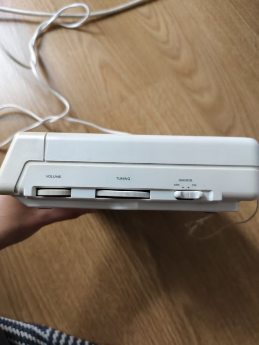 Philips D3700 радіоприймач, програвач на касети, годинник