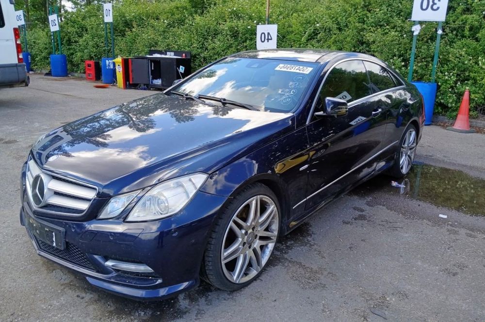 Mercedes Benz Classe E C207 Coupé AMG Sport Pré Facelift de 2009 a 2013 OM642.836 E320 CDI BlueEFFICIENCY 3.0 V6 turbo 231cv Diesel 7G-TRONIC