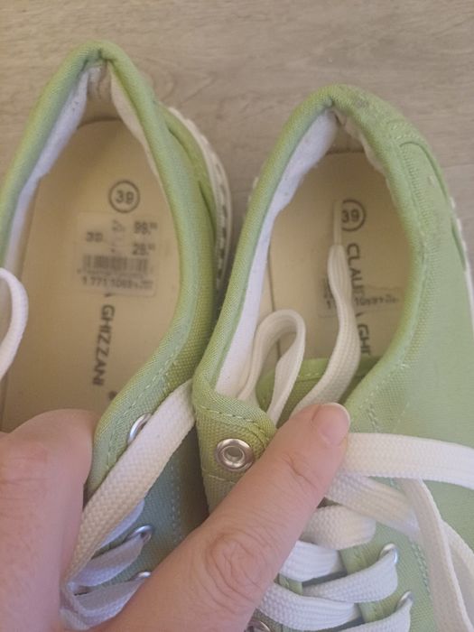 trampki jasnozielone 39