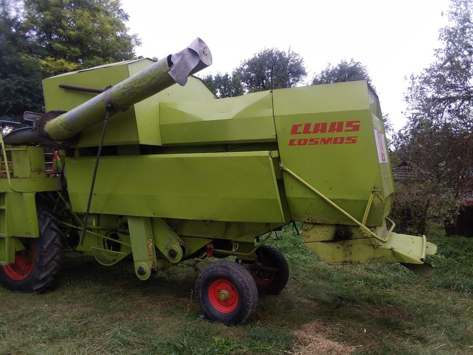 Claas Cosmos комбайн