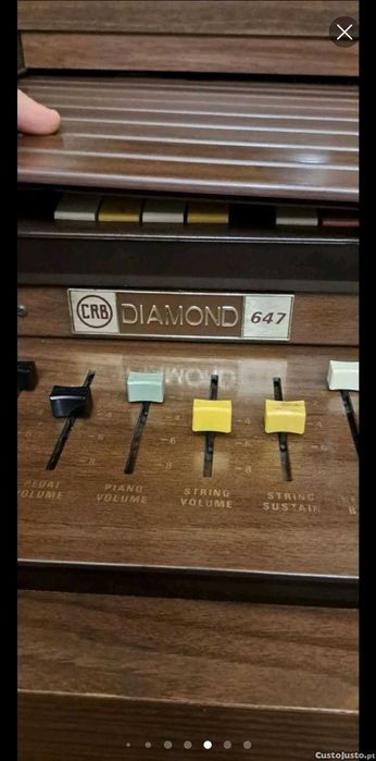 Órgão CRB Elettronica Ancona