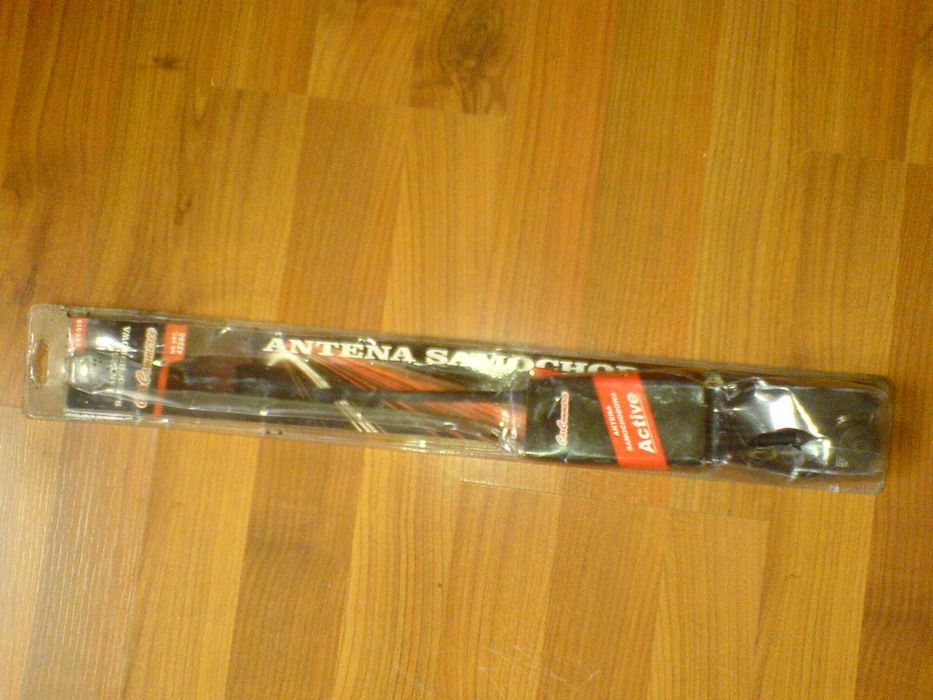 Antena Samochodowa Dachowa zestaw do montażu NOWA NIEUŻYWAN OPAKOWANIE