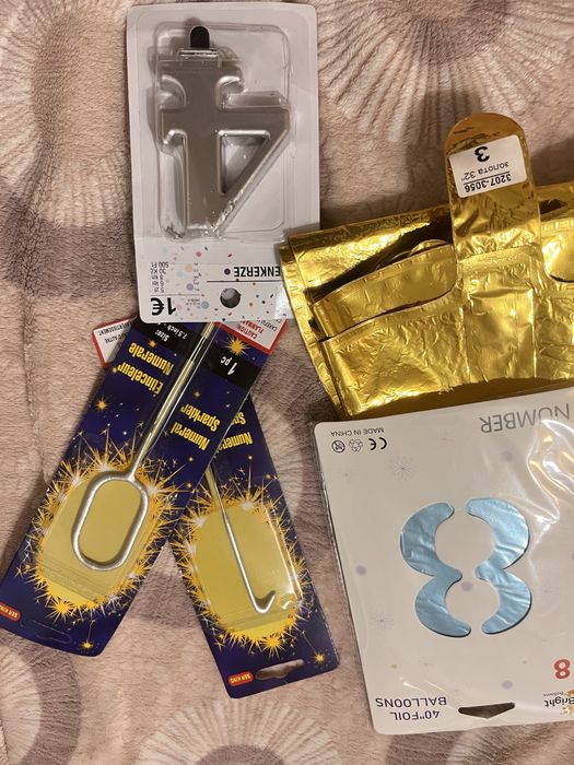 Повітряні кульки, свічки, цифри, фігури