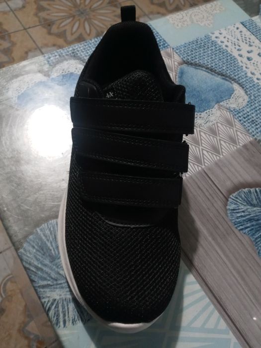 Nowe Adidasy damskie 37