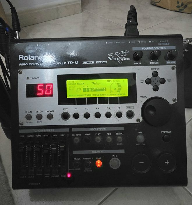 Roland V-Drum TD-12 (Bateria Electrónica)