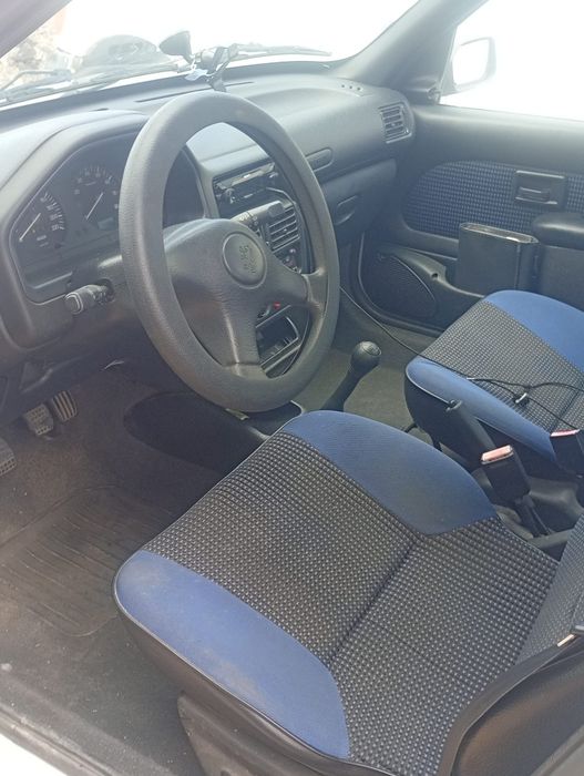 Peugeot 106  ano 99 — photo 3