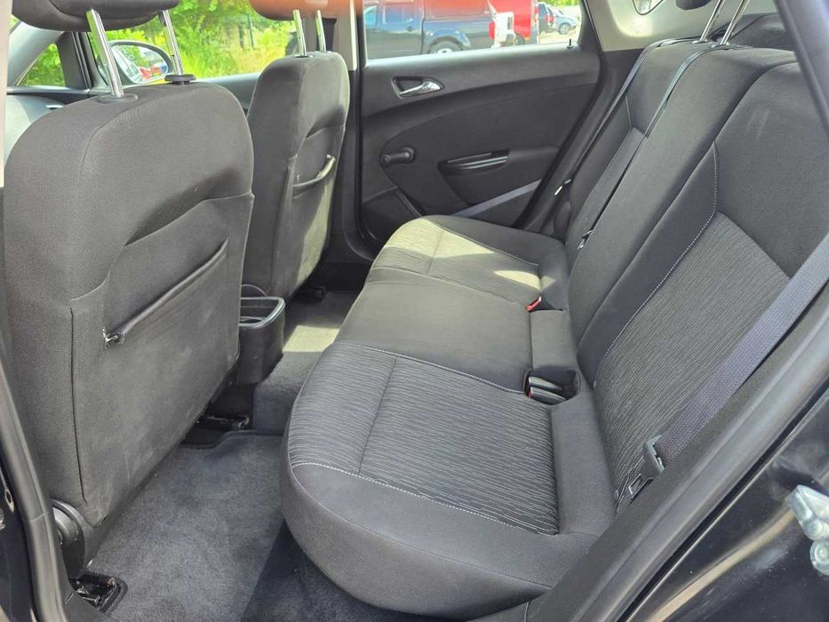 Продам  Opel Astra 2013. Можна в розстрочку, під викуп.