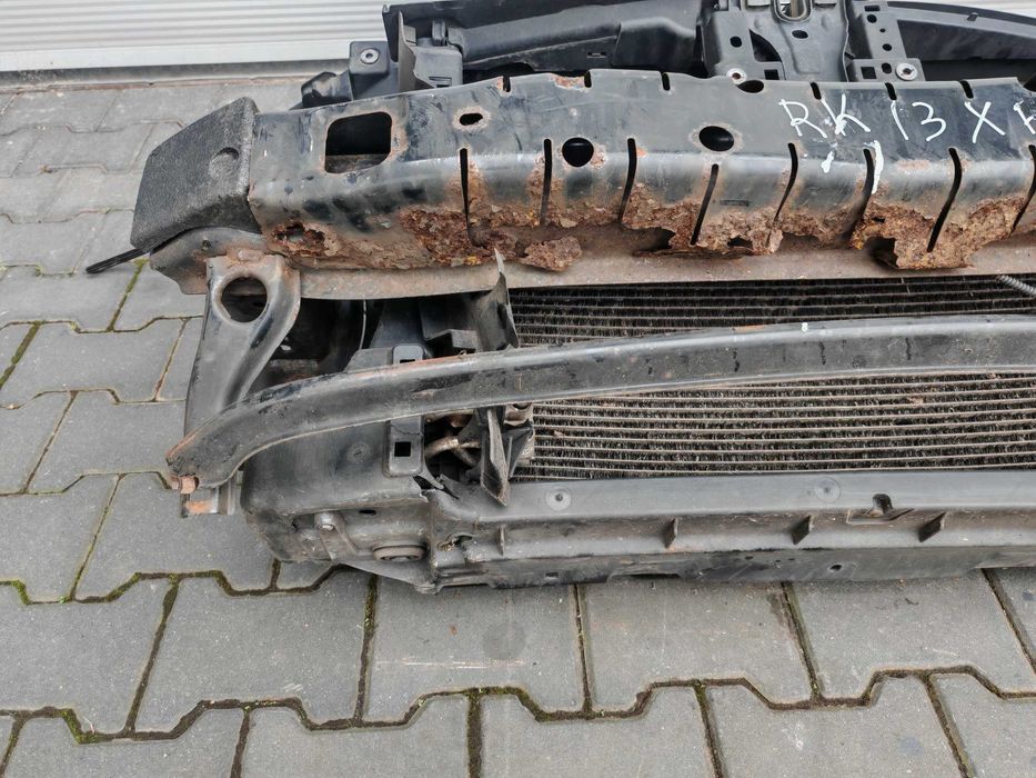 PASSAT B7 11-14 1.6 DIESEL Pas Przedni Wzmocnienie Kompletne