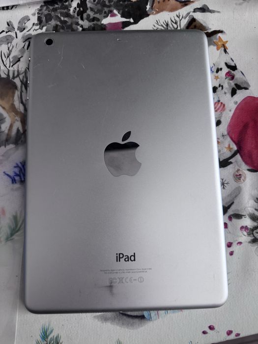 Ipad mini 2 + подарок