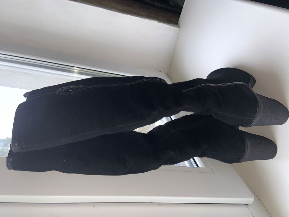 Сапоги чоботи натуральний замш +хутро чорні зима р.39 Vlaers нові