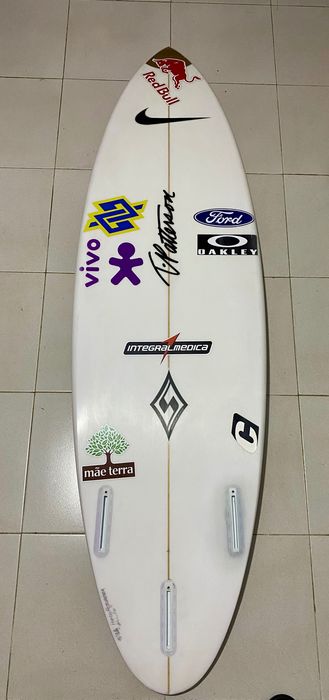 Prancha T.Parttesson feita para campeão mundial Ítalo ferreira