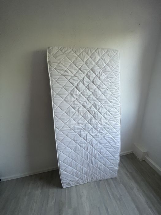 Materace do łóżka  pojedynczego