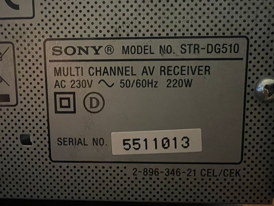 Amplificador Sony e colunas Kef 5.1