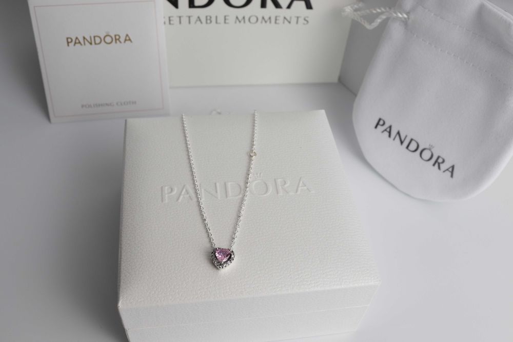 Pandora намисто блискуче серце з рожевевим ореолом