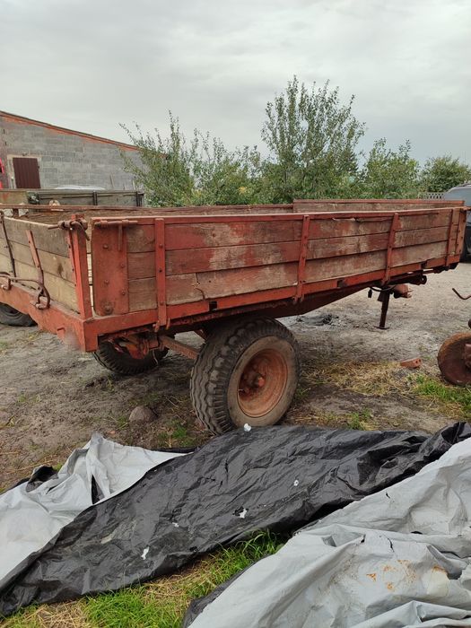 Przyczepa jednoosiowa wywrotka