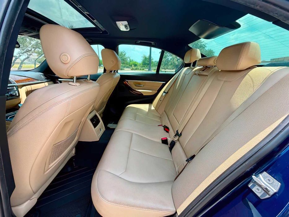 BMW 3 Series 330I      2017