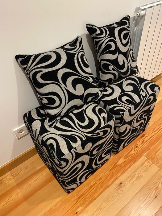 Puffs cinzento e preto