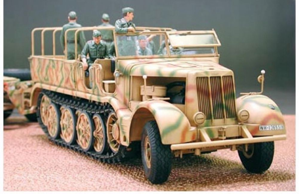 FAMO and Sd.Ah.116 model 1:35 Tamiya 35246