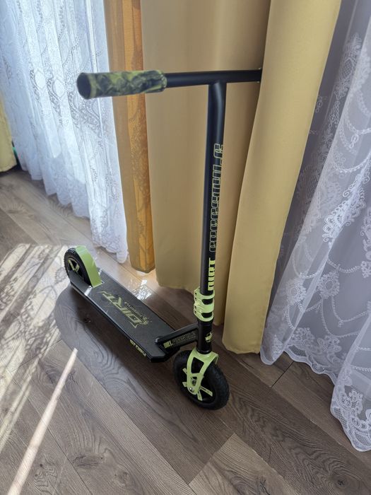 Hulajnoga terenowa DIRT Freestyle Scooter