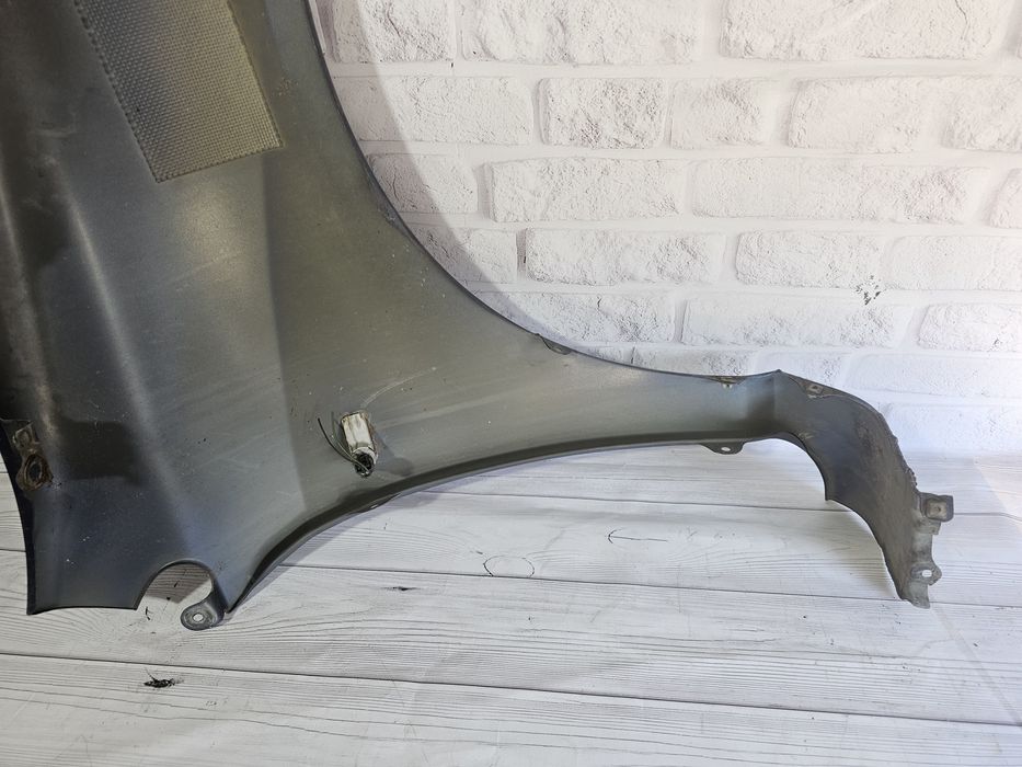 Оригінальне крило Ліве / Праве Honda Civic 7 EU