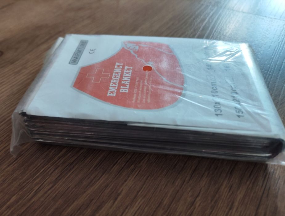 Термоковдра рятувальна тактична термоодеяло фольга, 210*130см
ТЕРМООДЕ