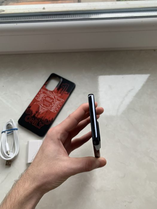 Samsung  a53 5g 128gb на экране защитное стекло