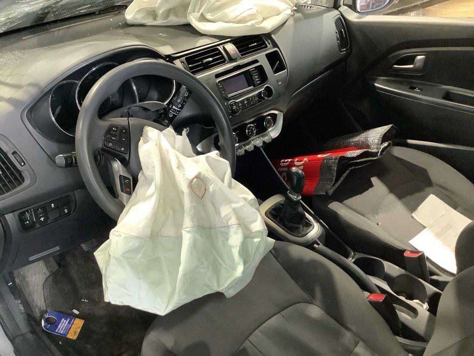 Kia Rio 3 1.1 CRDi - 2014 - Para peças
