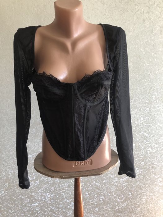 Сексуальный топ с длинными рукавами